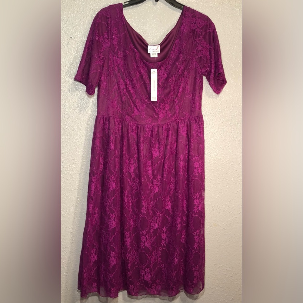 Swak New W.T. Sealed With A Kiss 1X Purple Sheer Lace Flow Stretchable.$‎ 25.00